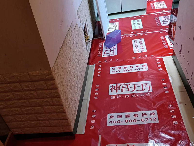 家里過道墻壁翻新一般都找誰？專業師傅都是這樣翻新舊墻面的(圖2)