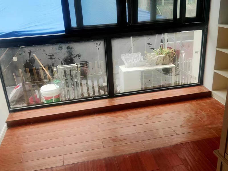 封閉陽臺墻面貼磚還是刷漆，各自有什么優(yōu)缺點？(圖3)